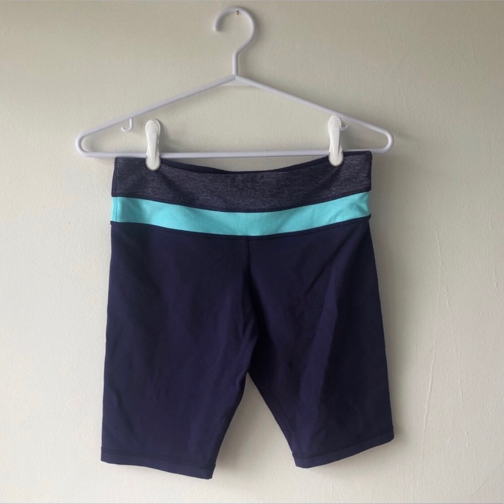 Lululemon Purple Reversible Groove Shorts Size 6